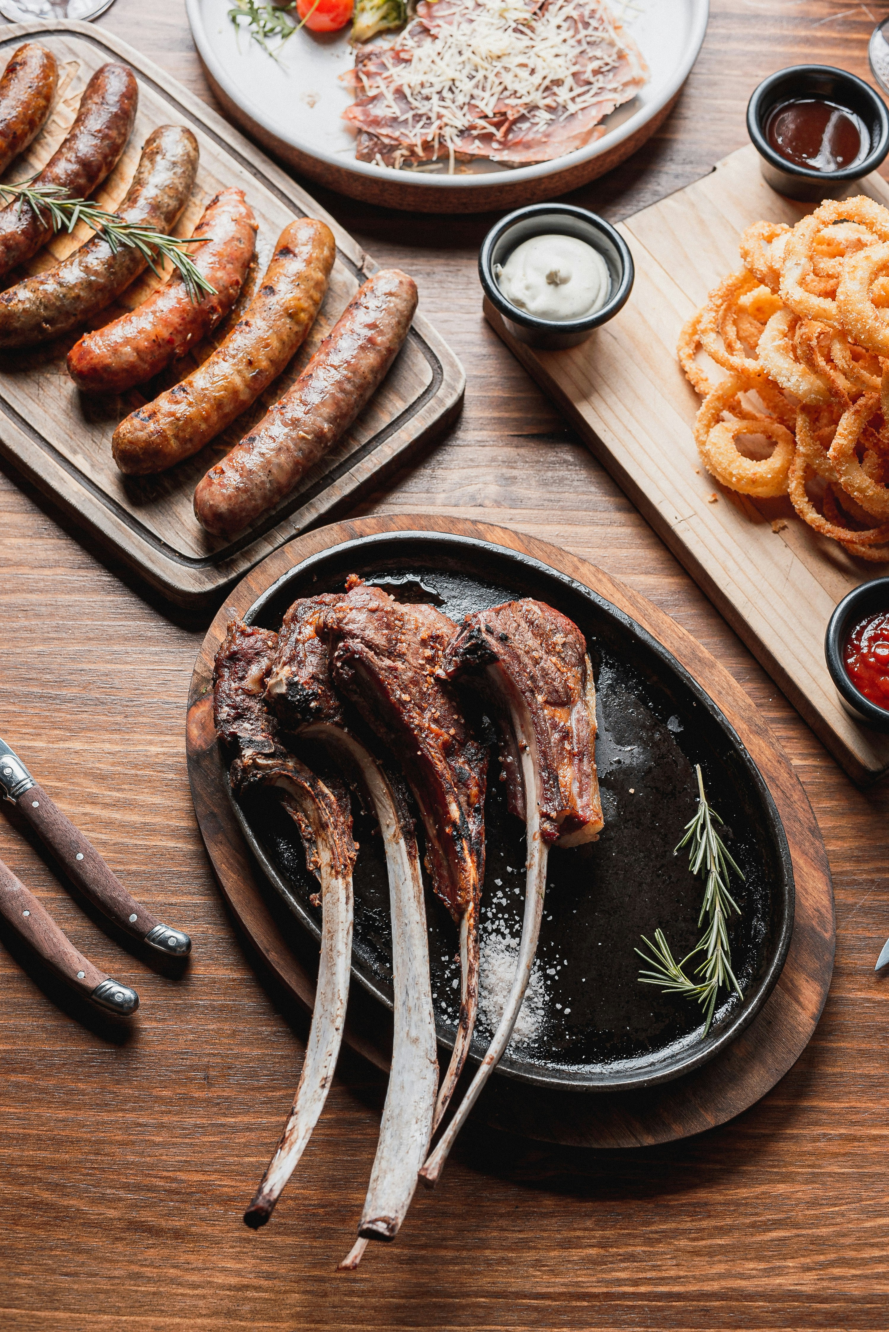 Vepřové koleno pečené na pivě